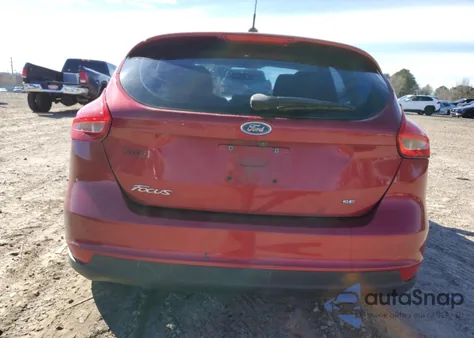 2017 Ford Focus Se z USA, uszkodzony, nr VIN 1FADP3K25HL322565